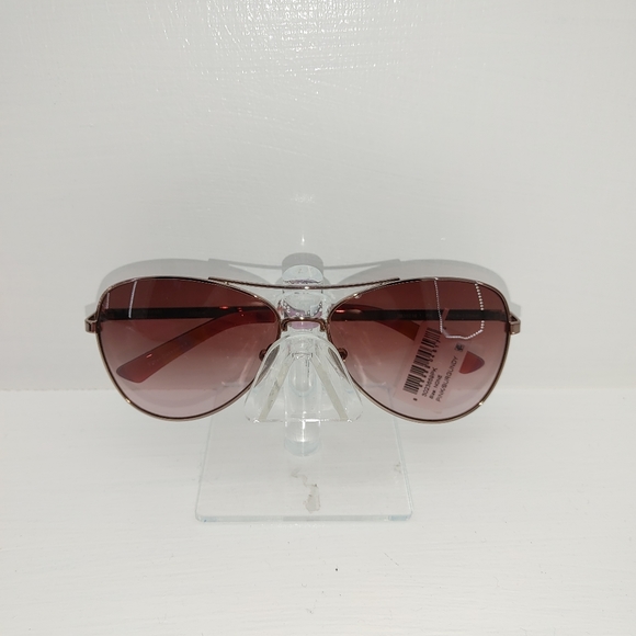 ISAAC MIZRAHI NEW YORK Aviator Sunglasses - Picture 5 of 6